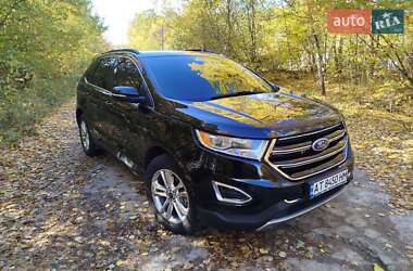 Позашляховик / Кросовер Ford Edge 2016 в 