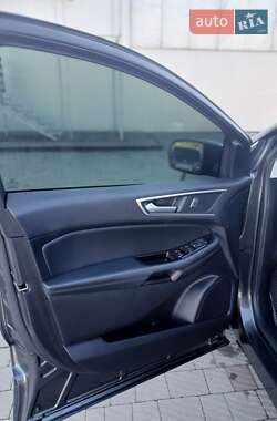 Внедорожник / Кроссовер Ford Edge 2019 в 