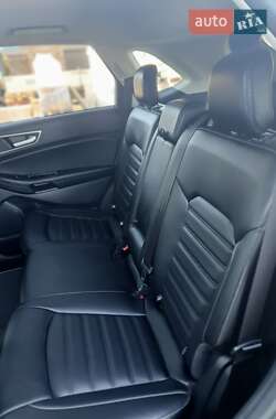 Внедорожник / Кроссовер Ford Edge 2019 в 
