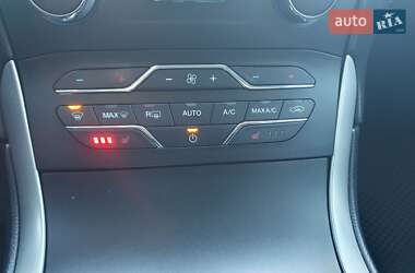 Внедорожник / Кроссовер Ford Edge 2019 в 