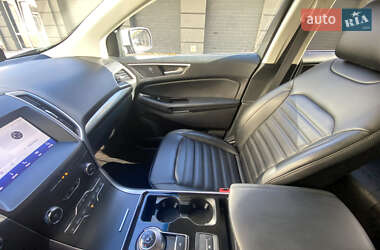 Позашляховик / Кросовер Ford Edge 2020 в 