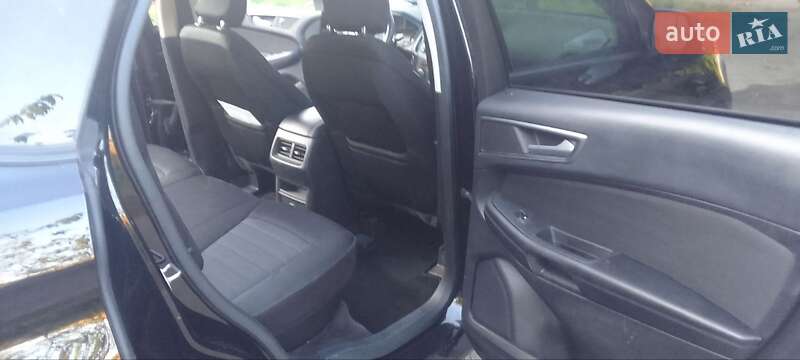 Позашляховик / Кросовер Ford Edge 2016 в Умані