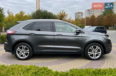 Позашляховик / Кросовер Ford Edge 2017 в 