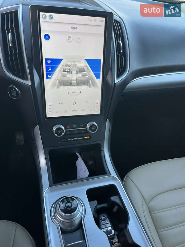 Позашляховик / Кросовер Ford Edge 2022 в Дубні