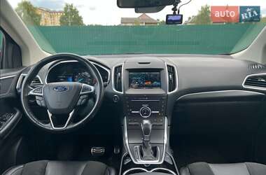 Позашляховик / Кросовер Ford Edge 2015 в 