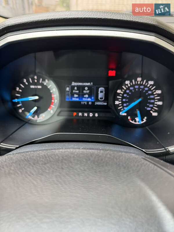 Позашляховик / Кросовер Ford Edge 2015 в Черкасах