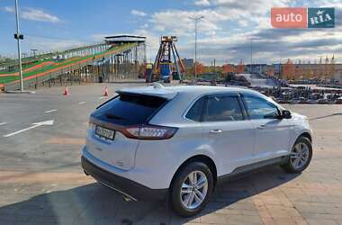 Позашляховик / Кросовер Ford Edge 2016 в 