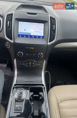 Внедорожник / Кроссовер Ford Edge 2019 в 
