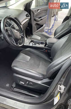 Позашляховик / Кросовер Ford Edge 2019 в  фото 15 Позашляховик / Кросовер Ford Edge 2019 в