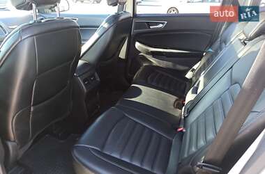 Внедорожник / Кроссовер Ford Edge 2016 в 