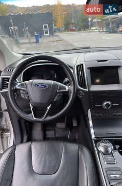 Внедорожник / Кроссовер Ford Edge 2018 в 