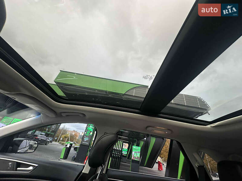 Позашляховик / Кросовер Ford Edge 2015 в Луцьку