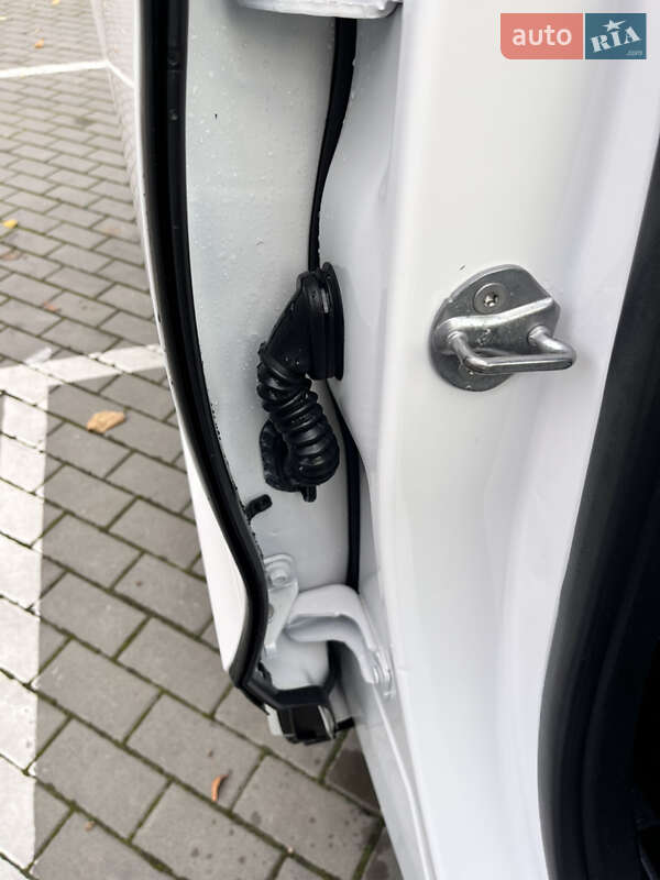 Внедорожник / Кроссовер Ford Edge 2017 в Луцке фото 44 Внедорожник / Кроссовер Ford Edge 2017 в Луцке