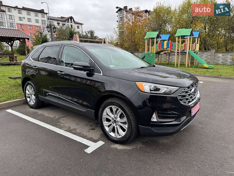 Позашляховик / Кросовер Ford Edge 2020 в Рівному