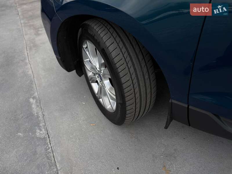 Позашляховик / Кросовер Ford Edge 2020 в Рівному