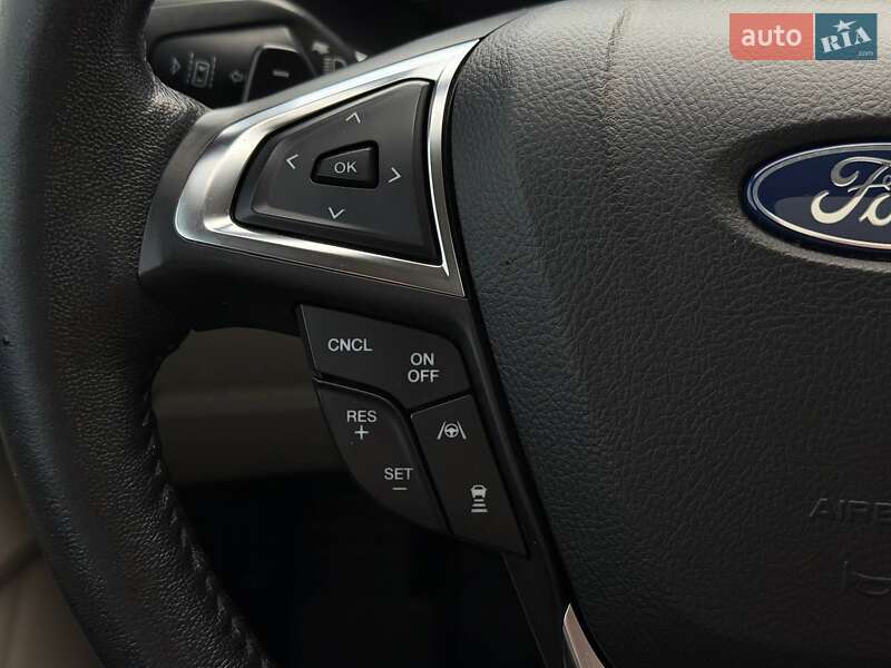 Позашляховик / Кросовер Ford Edge 2020 в Рівному