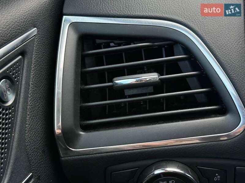 Позашляховик / Кросовер Ford Edge 2020 в Рівному