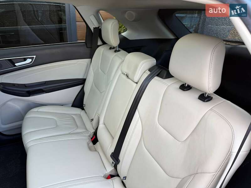 Позашляховик / Кросовер Ford Edge 2020 в Рівному