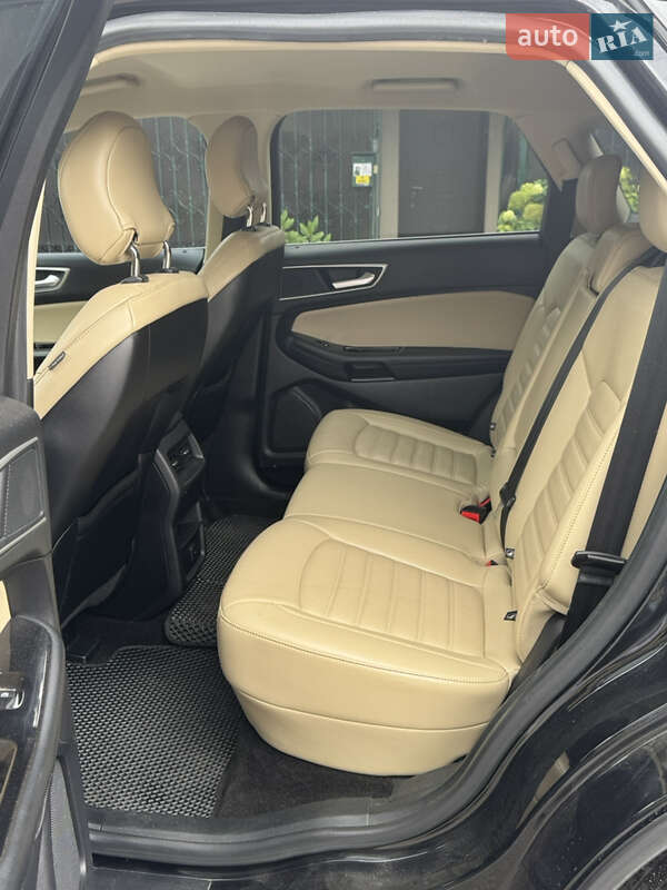 Внедорожник / Кроссовер Ford Edge 2018 в Киеве