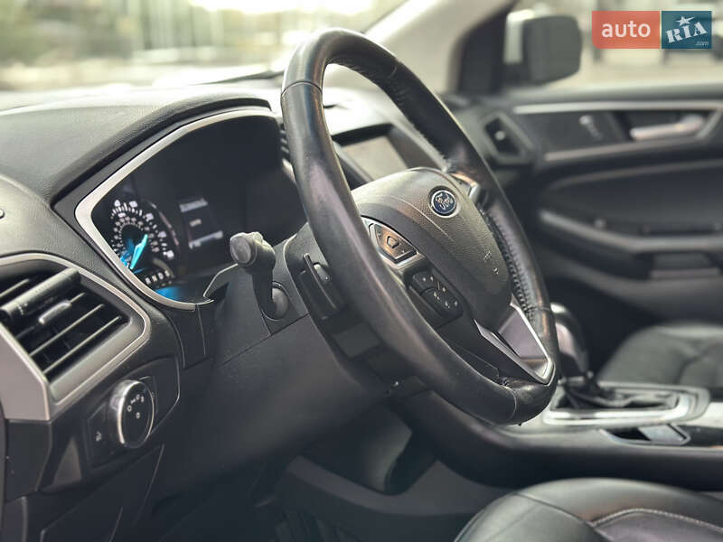 Позашляховик / Кросовер Ford Edge 2016 в Львові