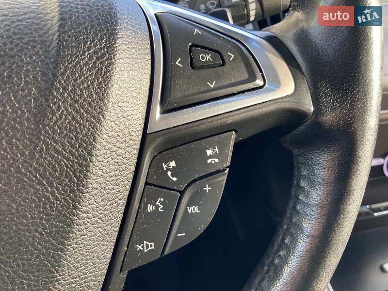 Позашляховик / Кросовер Ford Edge 2016 в Ковелі