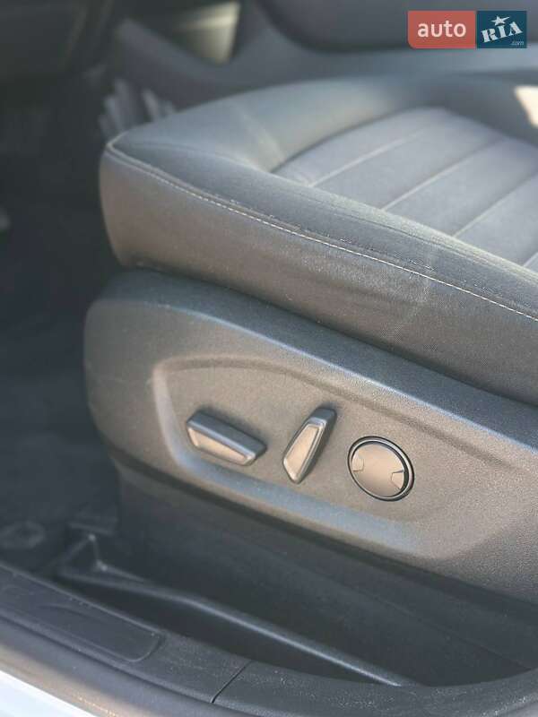 Позашляховик / Кросовер Ford Edge 2020 в Києві