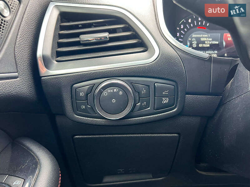 Внедорожник / Кроссовер Ford Edge 2019 в Киеве