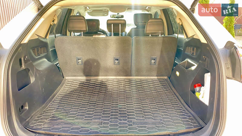 Позашляховик / Кросовер Ford Edge 2016 в Вишневому фото 12 Позашляховик / Кросовер Ford Edge 2016 в Вишневому