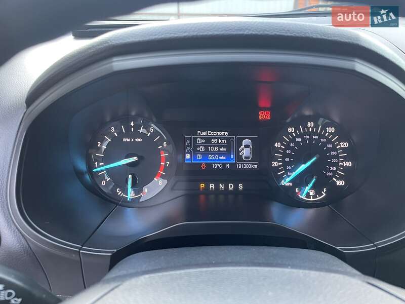 Позашляховик / Кросовер Ford Edge 2015 в Броварах