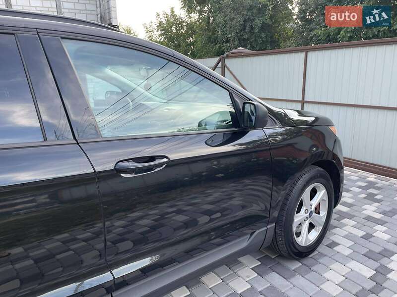 Позашляховик / Кросовер Ford Edge 2015 в Броварах