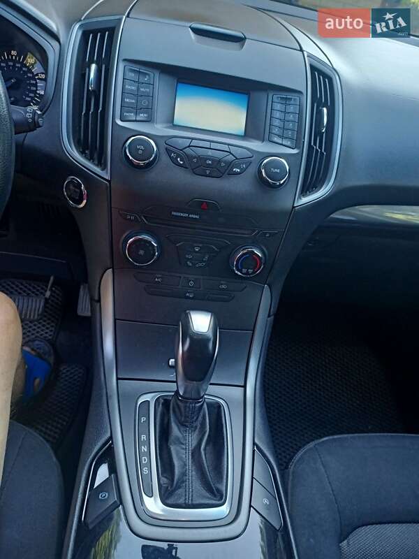 Внедорожник / Кроссовер Ford Edge 2016 в Киеве