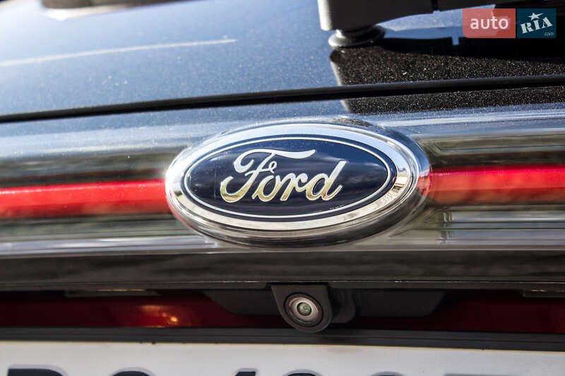 Внедорожник / Кроссовер Ford Edge 2017 в Жовкве