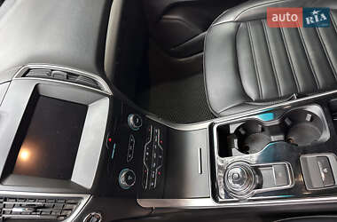 Позашляховик / Кросовер Ford Edge 2019 в Дніпрі