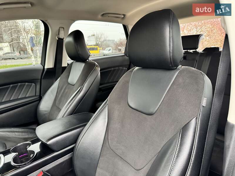 Внедорожник / Кроссовер Ford Edge 2017 в Днепре