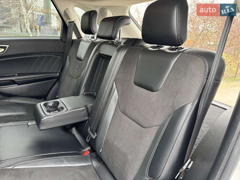 Внедорожник / Кроссовер Ford Edge 2017 в Днепре