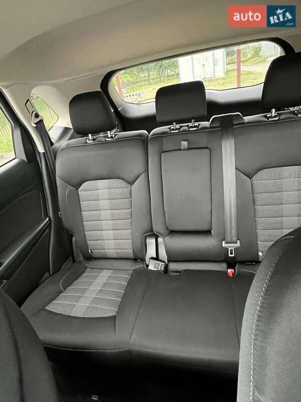 Внедорожник / Кроссовер Ford Edge 2017 в Днепре фото 12 Внедорожник / Кроссовер Ford Edge 2017 в Днепре