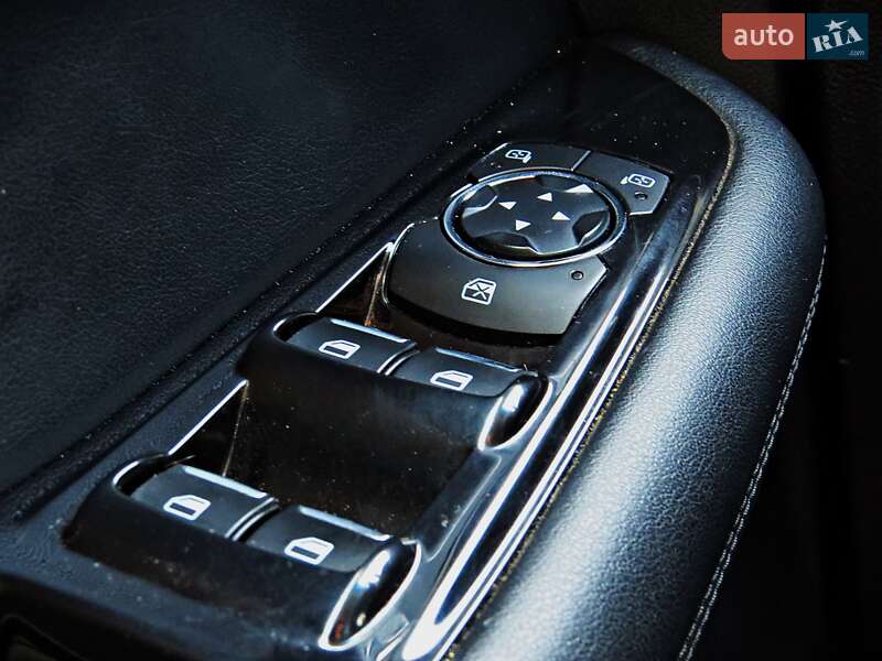 Внедорожник / Кроссовер Ford Edge 2015 в Черкассах