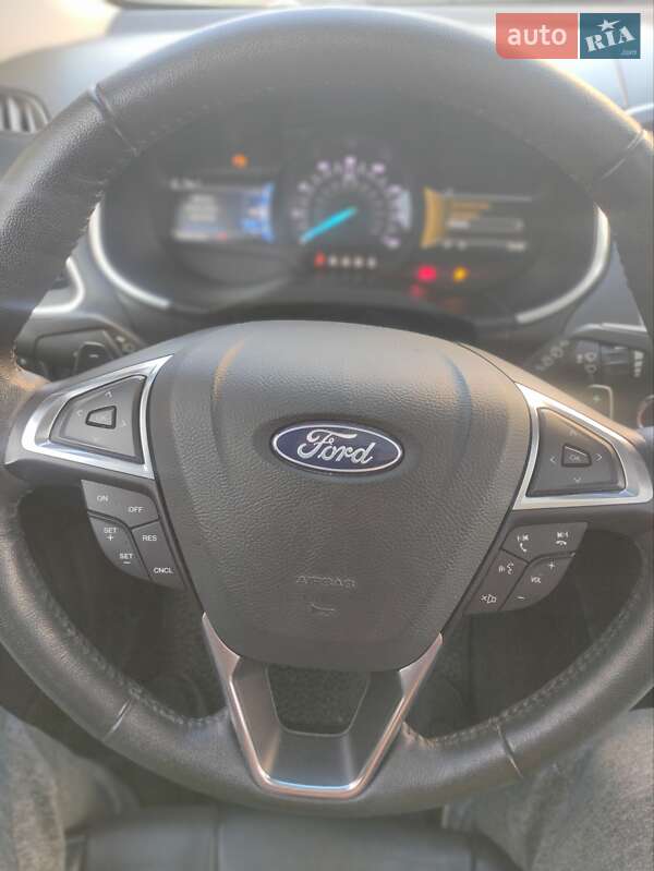 Внедорожник / Кроссовер Ford Edge 2018 в Киеве