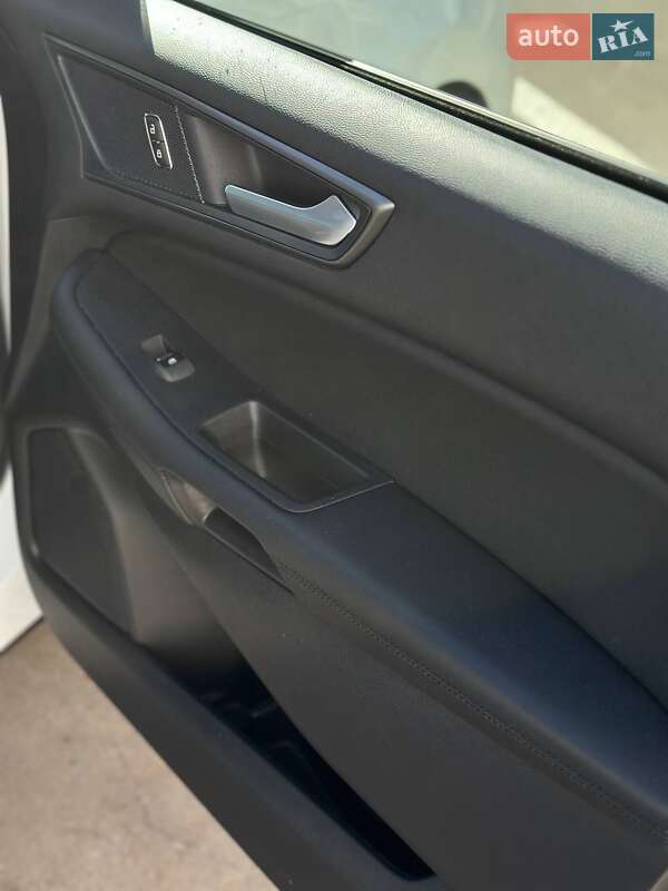 Внедорожник / Кроссовер Ford Edge 2020 в Киеве