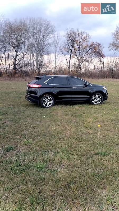 Позашляховик / Кросовер Ford Edge 2015 в Полтаві