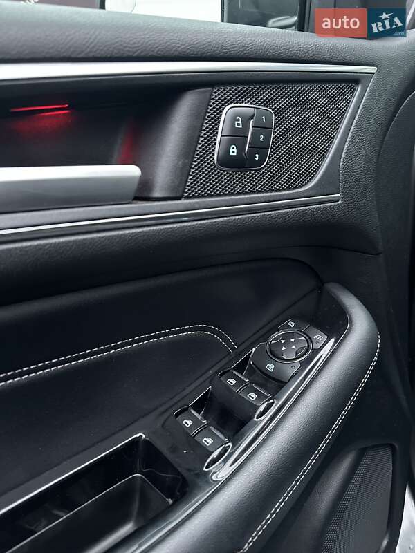 Внедорожник / Кроссовер Ford Edge 2018 в Сумах