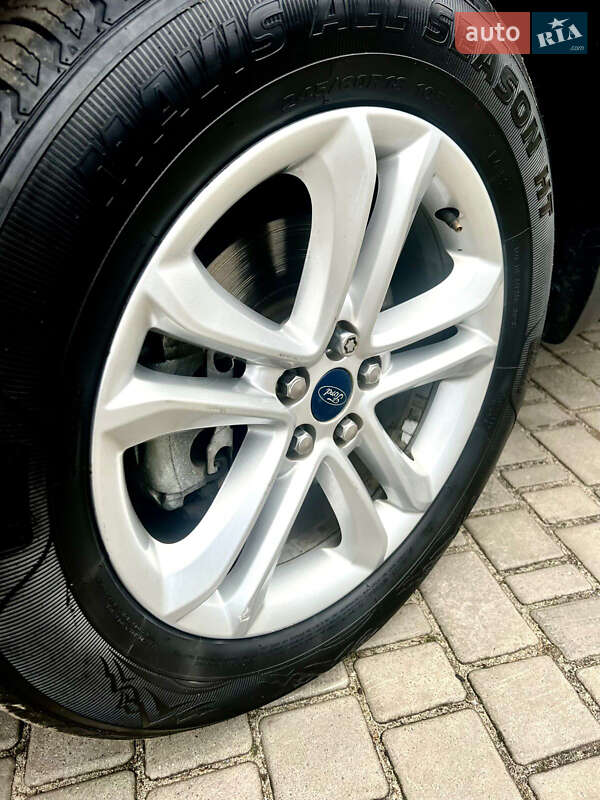 Внедорожник / Кроссовер Ford Edge 2019 в Ровно