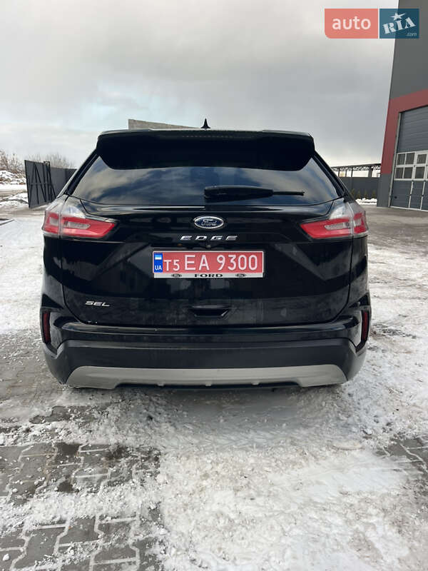 Позашляховик / Кросовер Ford Edge 2021 в Дубні