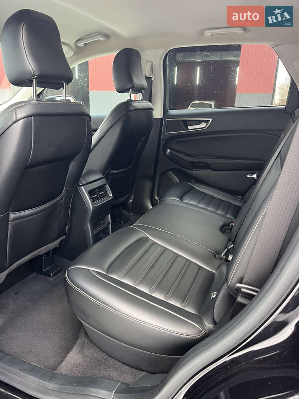 Позашляховик / Кросовер Ford Edge 2021 в Дубні