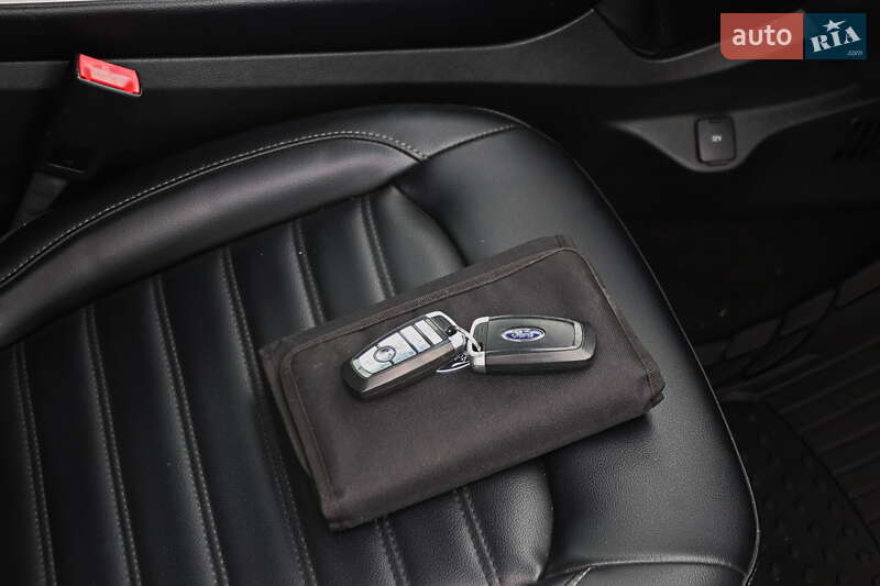 Внедорожник / Кроссовер Ford Edge 2018 в Кременчуге
