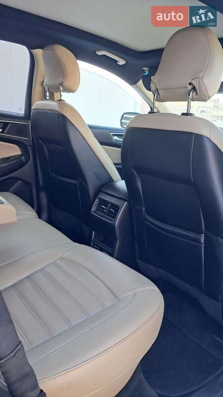Позашляховик / Кросовер Ford Edge 2015 в Києві
