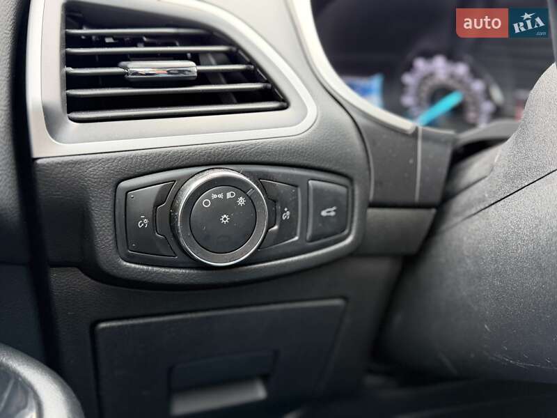 Позашляховик / Кросовер Ford Edge 2017 в Києві