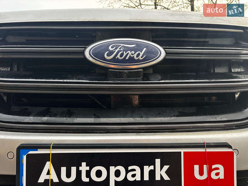 Внедорожник / Кроссовер Ford Edge 2015 в Запорожье