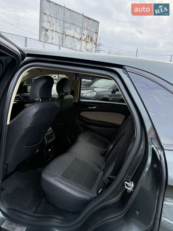 Позашляховик / Кросовер Ford Edge 2015 в Дніпрі