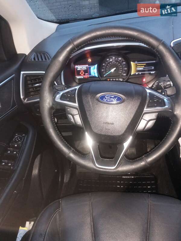 Позашляховик / Кросовер Ford Edge 2017 в Новомосковську